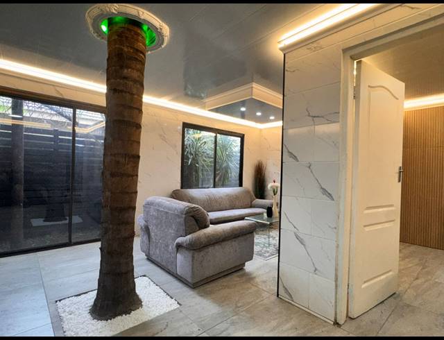 21 BEDROOM GUEST HOUSE FOR SALE IN THREE RIVERS